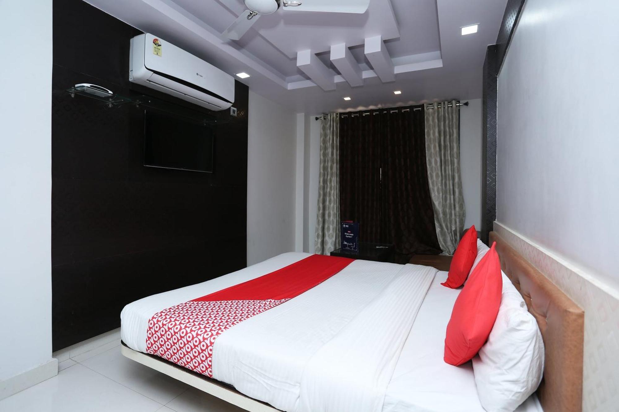 Collection O 3995 Hotel Shree Kishan Palace Bhopal Buitenkant foto